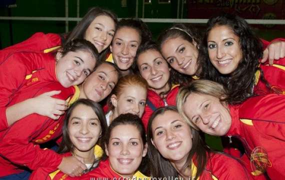 <p>Accademia Volley - Foto di gruppo 1</p>